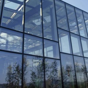 Алюминиевое остекление фасадов: повышение эстетики и эксплуатационных качеств